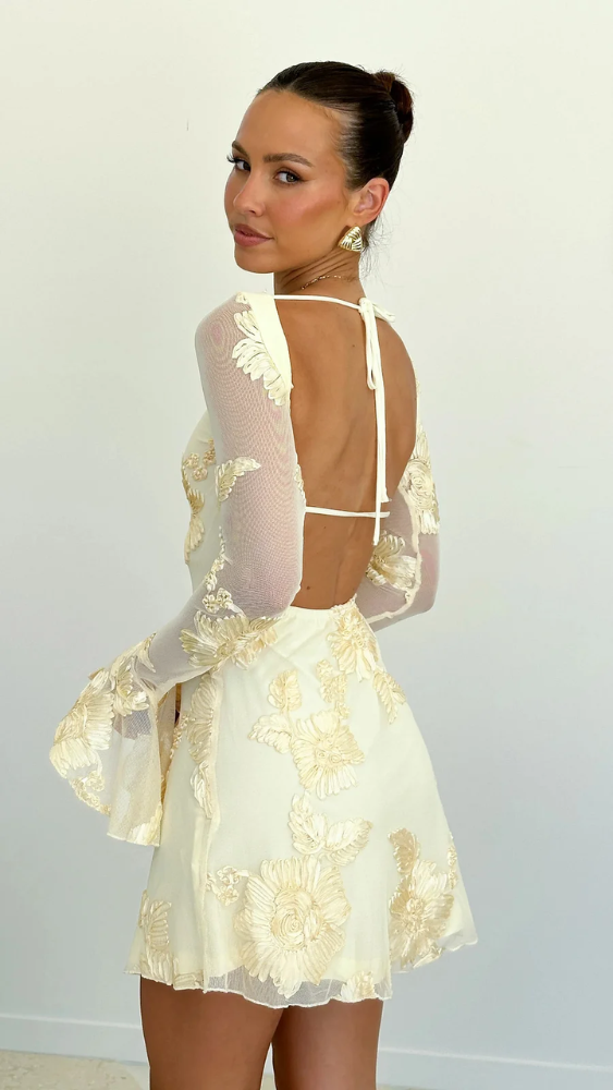 Cléa | Elegant Mini Dress with Floral Embroidery